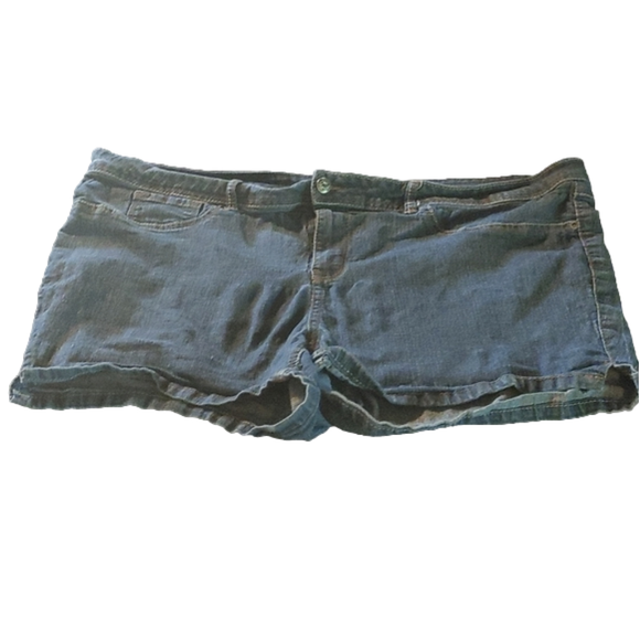 Cato Pants - Women's short shorts